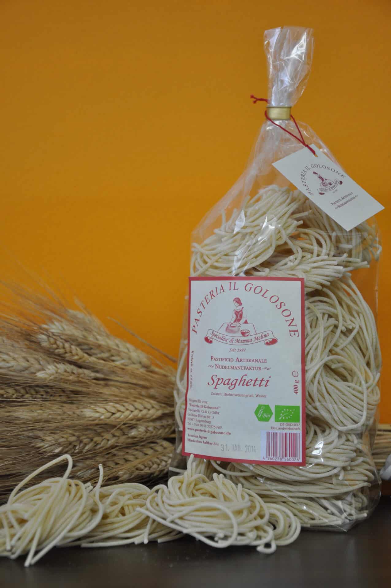 Feines Bio-Spagetti aus italienischer Pastieria Il Golosone, handgemacht, ideal für authentische Pasta-Gerichte.